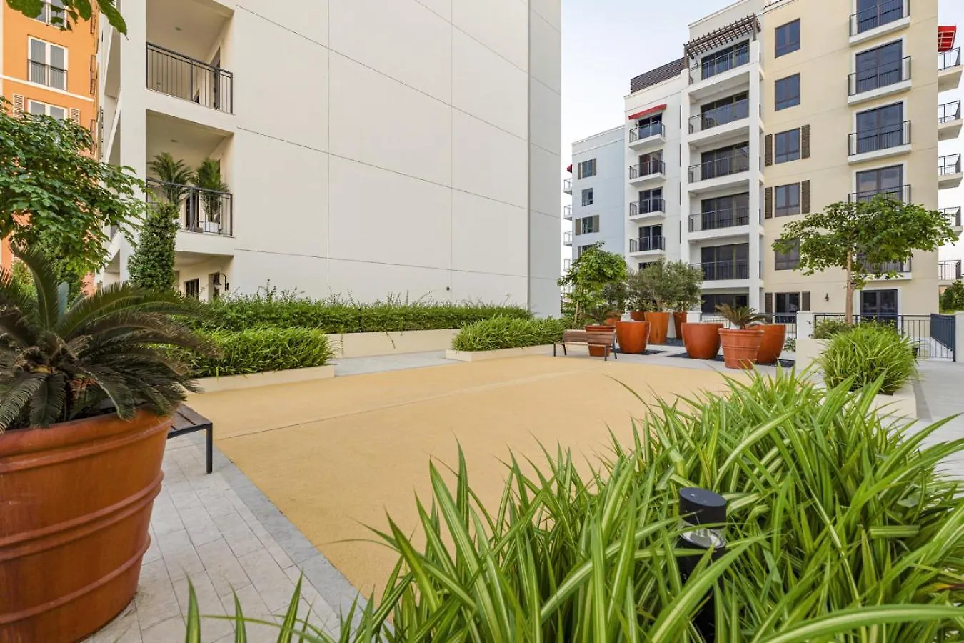 Apartment Luxury Lifestyle At La Sirene Port De La Mer Jumeirah 1 Dubai
